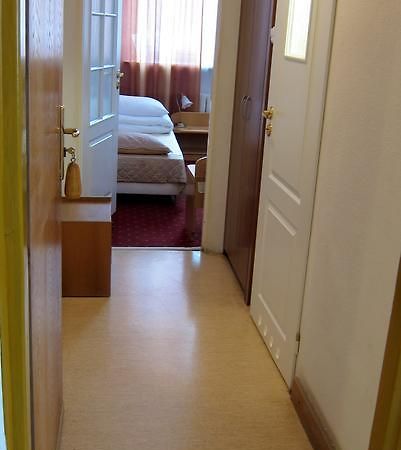 Centrum Konferencyjne Ibib Pan Varsovia Habitación foto