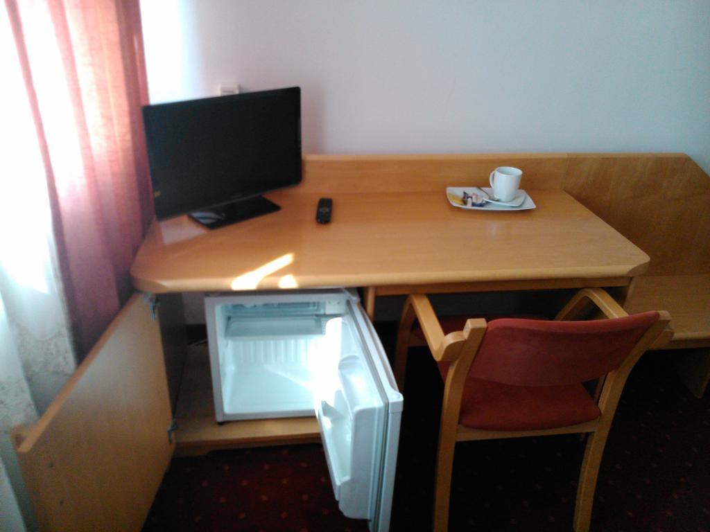 Centrum Konferencyjne Ibib Pan Varsovia Habitación foto