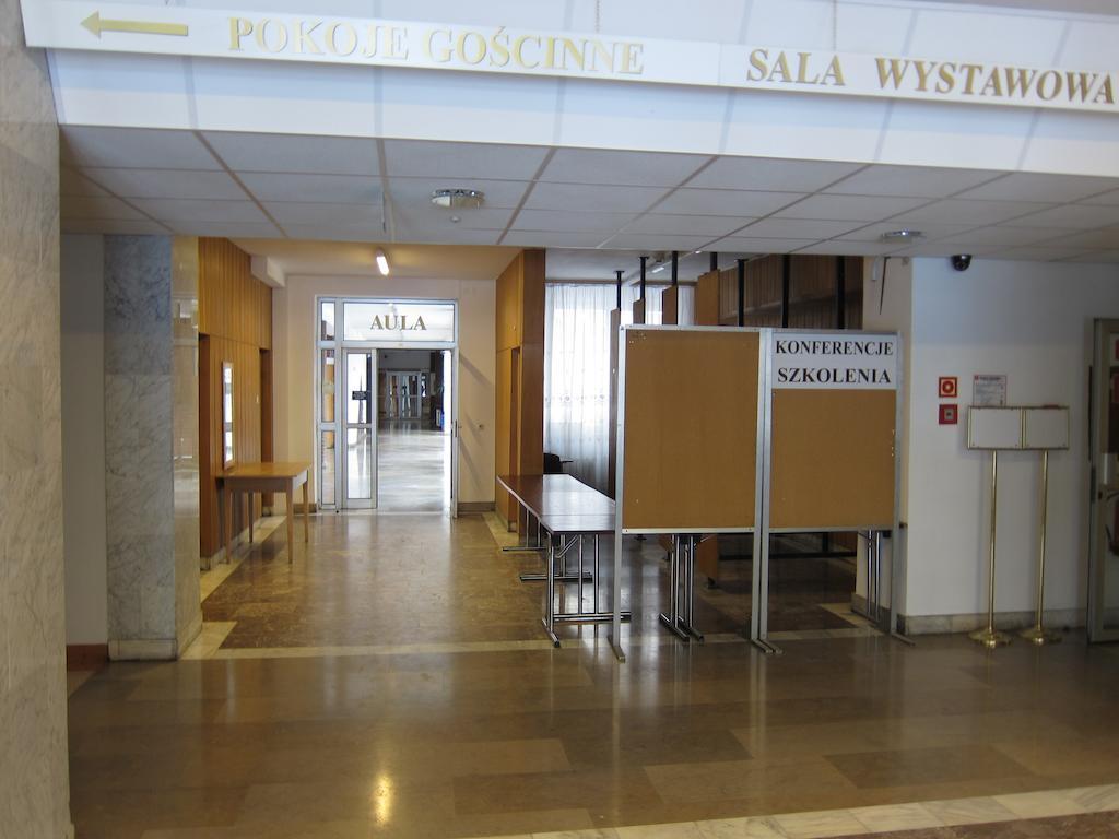 Centrum Konferencyjne Ibib Pan Varsovia Exterior foto